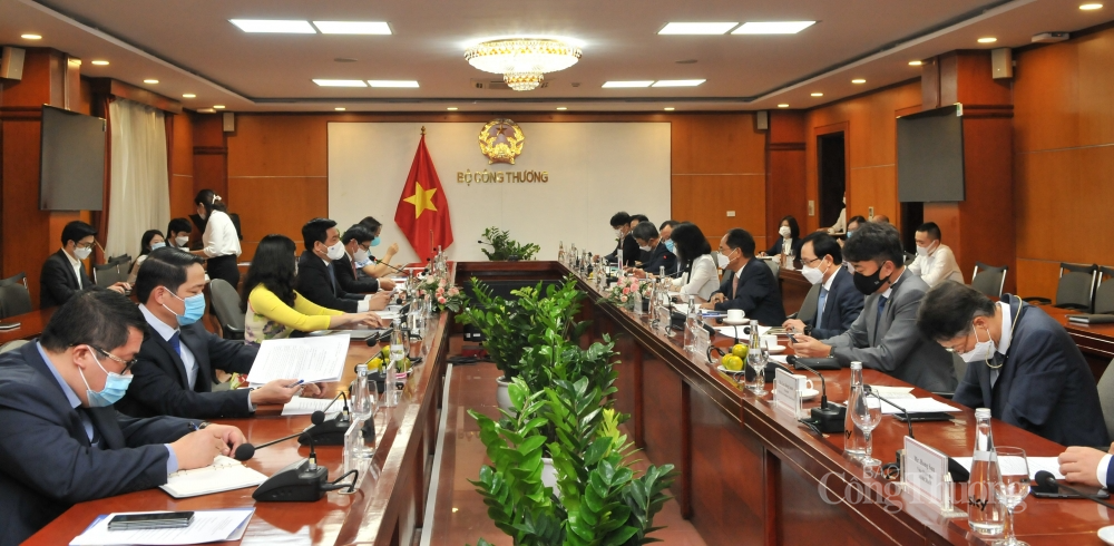 Vietnam, RoK further increase cooperation in trade, industry and energy